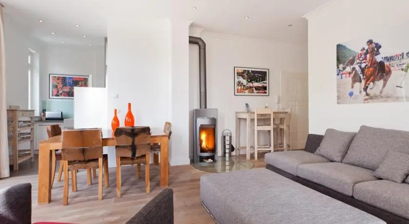 Ferienwohnung Schilfrohr Meerblick Pool Sauna Kamin Rügen strandnah