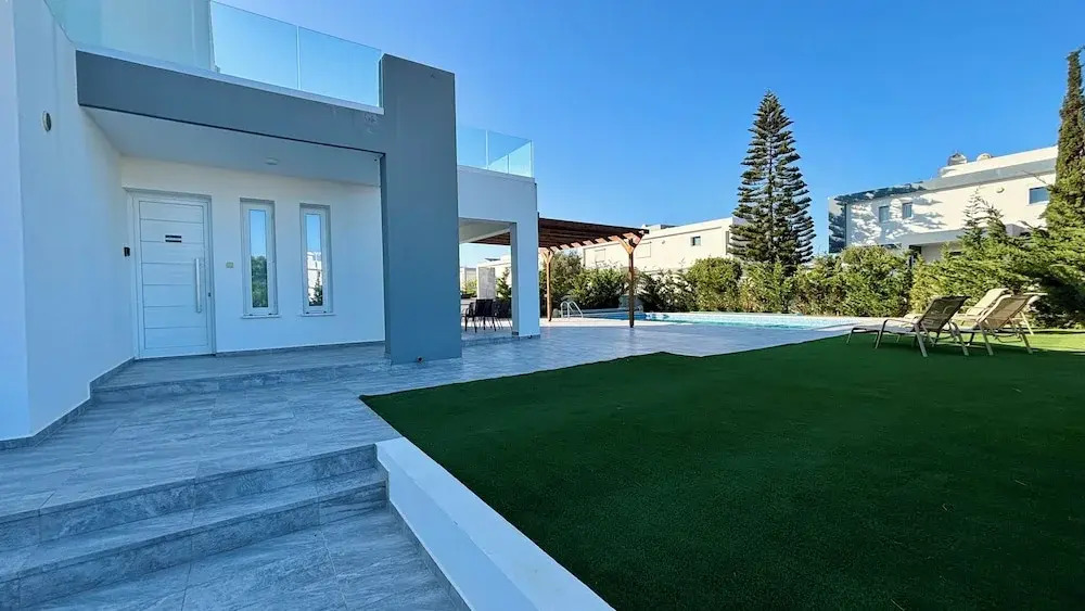 Sunrise Villa with Pool by TrulyCyprus