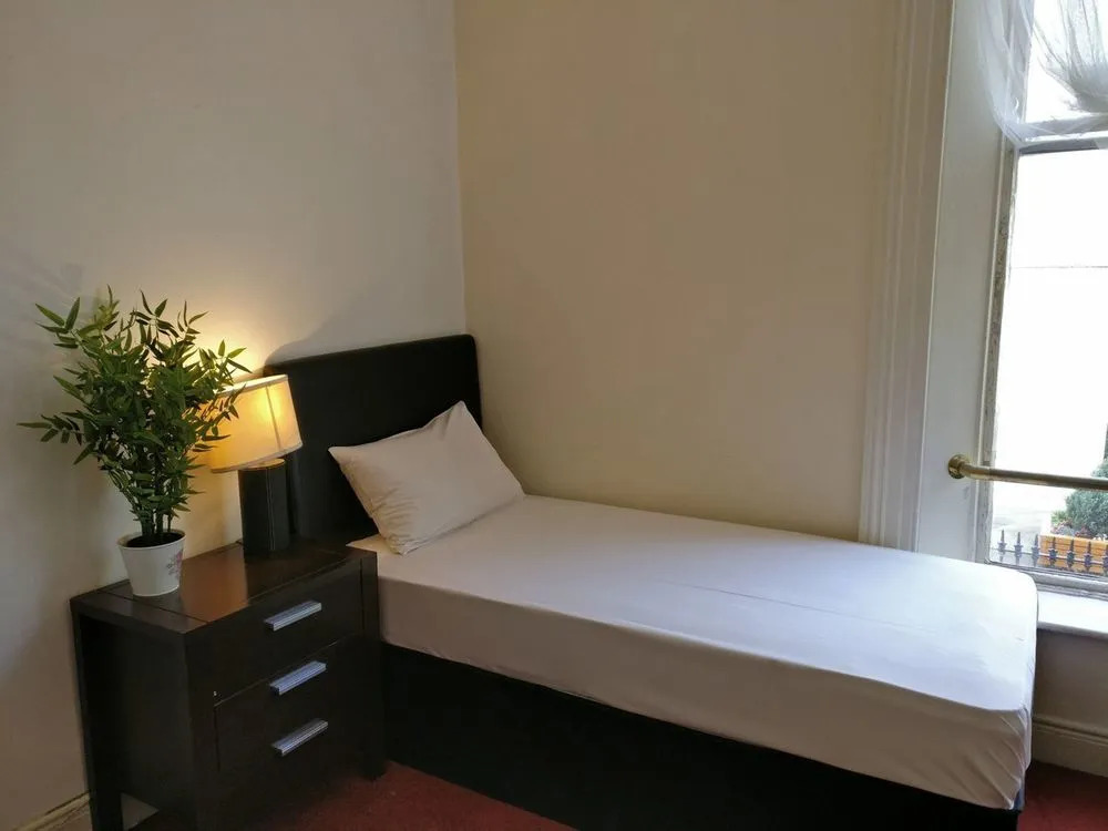 Metrostays - O'Connell Street 84-1