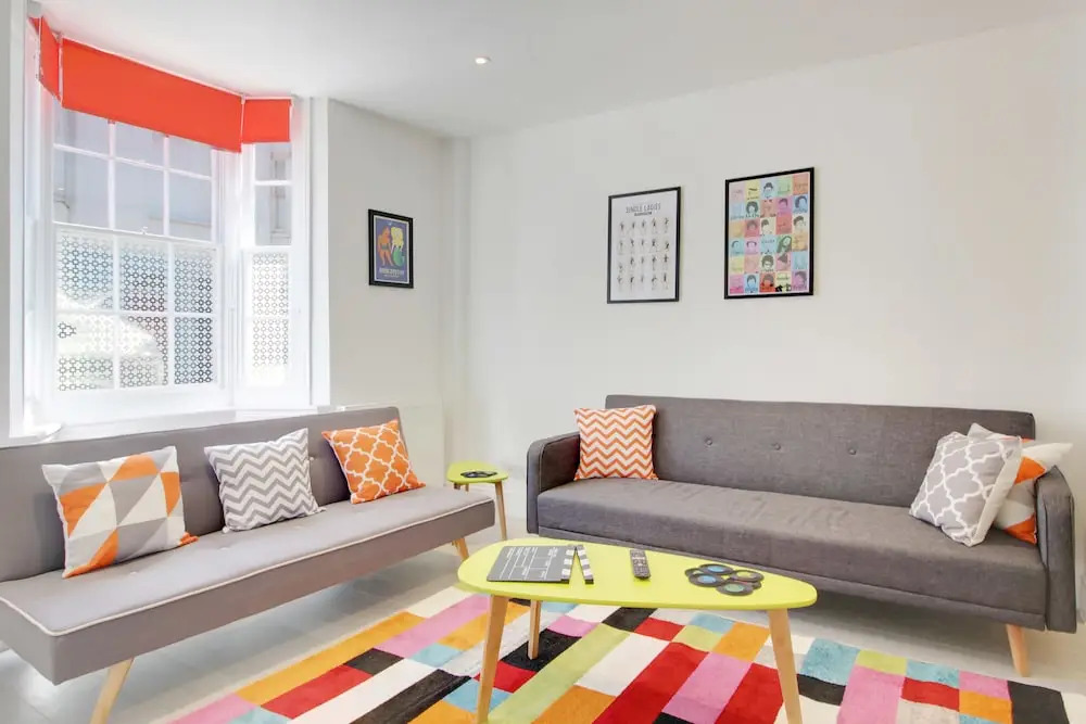 Brighton Getaways - Brighton's BIG House
