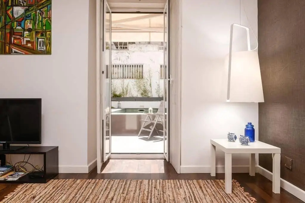 Lisbon Centre Apartment with Private Pool