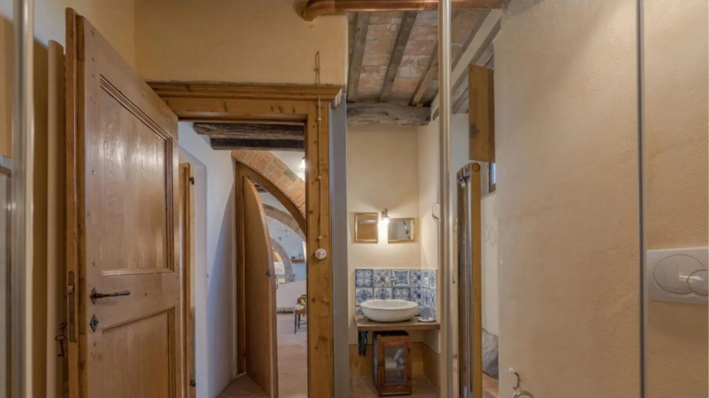 Beautiful Luxury Independent Villa With 13 Sleeps -prugnolo