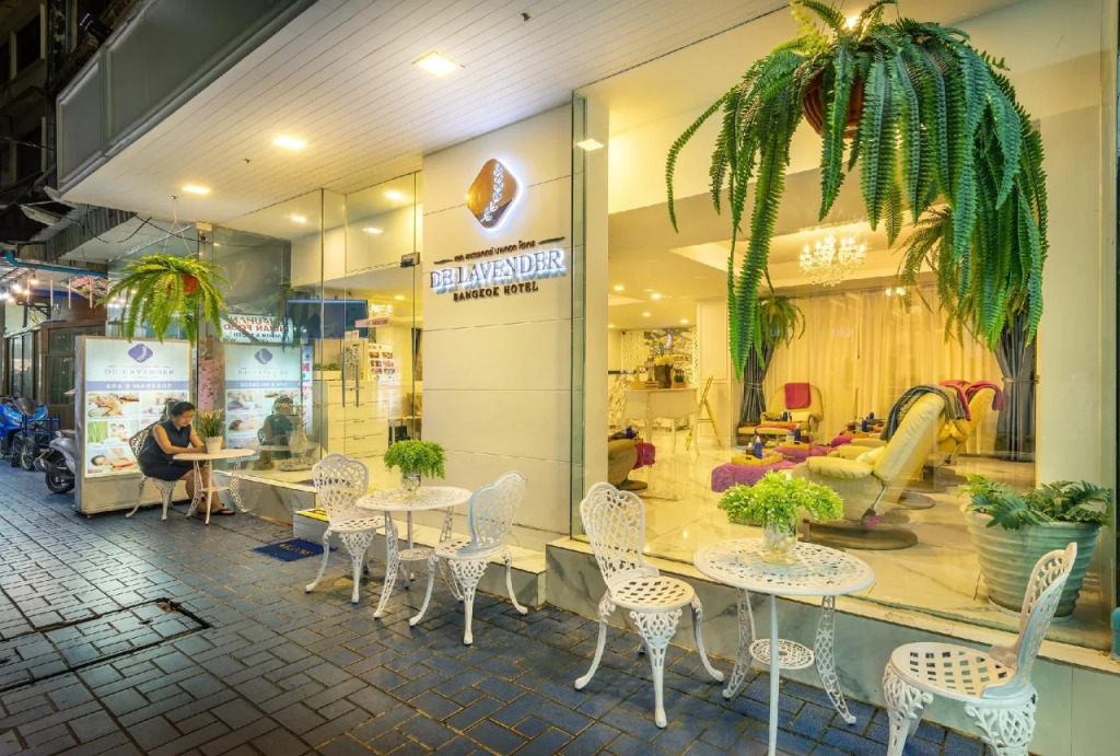 De Lavender Bangkok Hotel