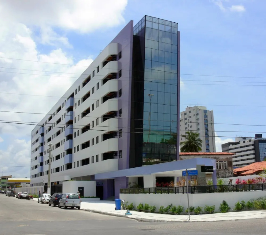 NA BEIRA MAR DE PAJUCARA - EDIFICIO NEO 2 - APARTAMENTO COM 02 QUARTOS - TEM VARANDA- VISTA LATERAL DO MAR - AVENIDA DOUTOR ANTONIO GOUVEIA 1081- CONSUMO ELETRICO É PAGO No CKECK-OUT 1KWH É 1,35 REIAS