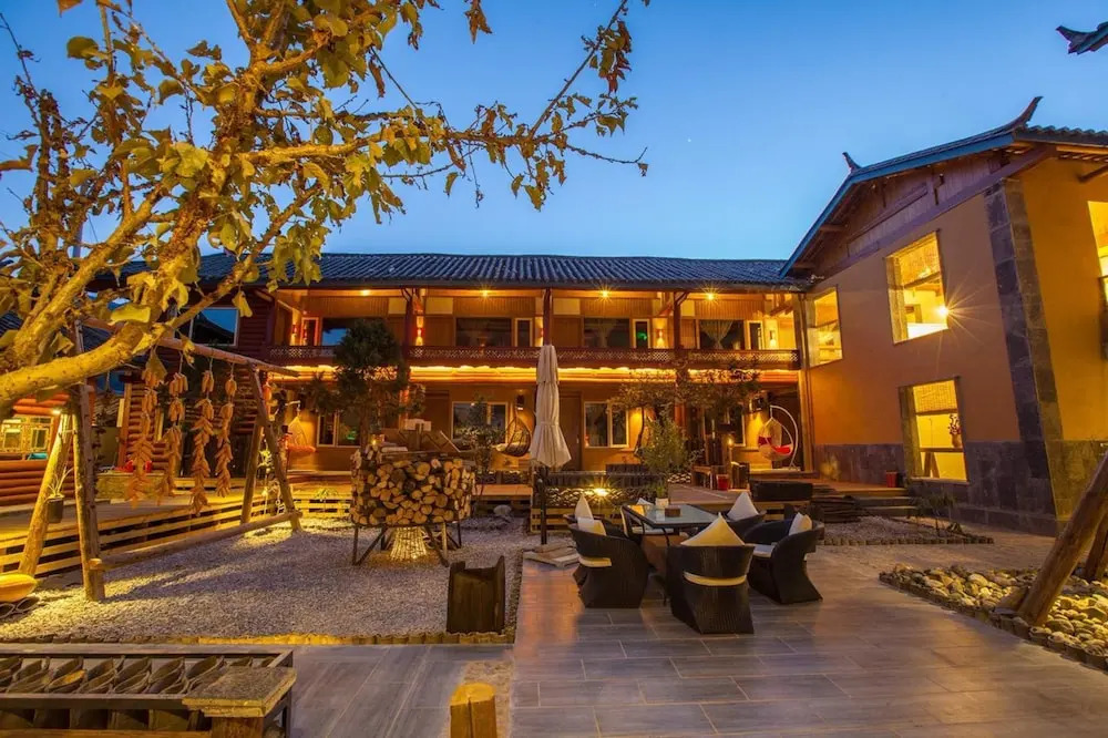 Yuexi A'xia Manor Hotel