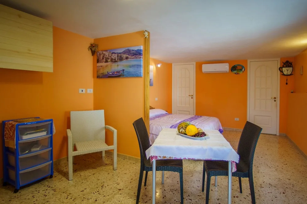 Casa La&Pe sul lungomare by Wonderful Italy