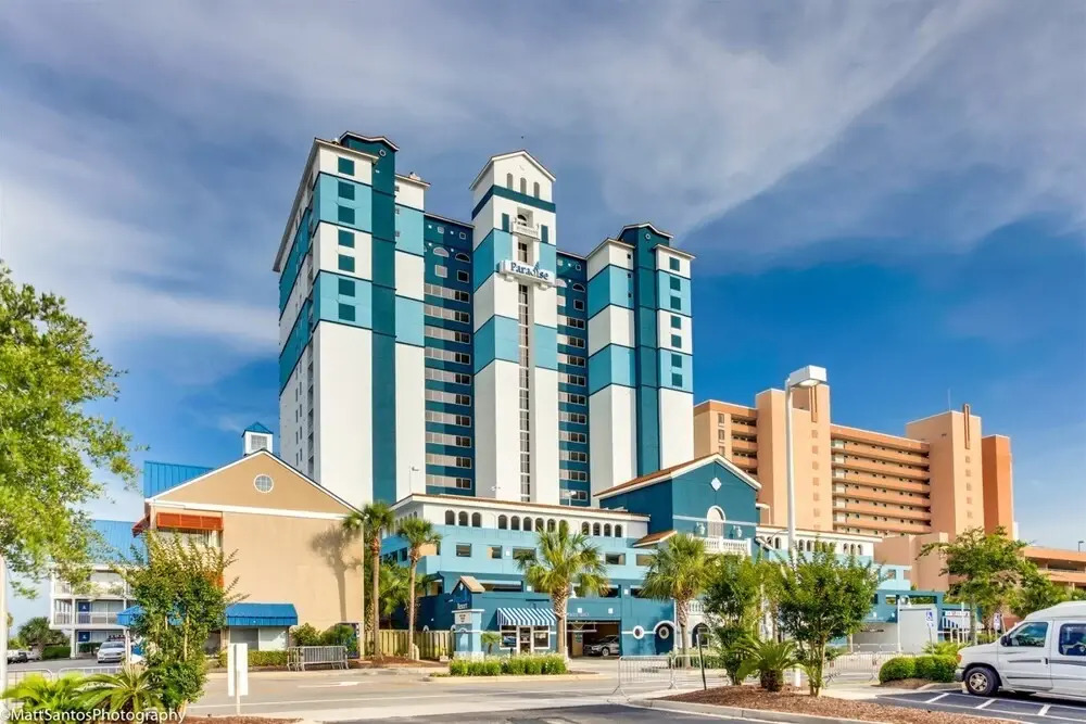 Paradise Resort 410