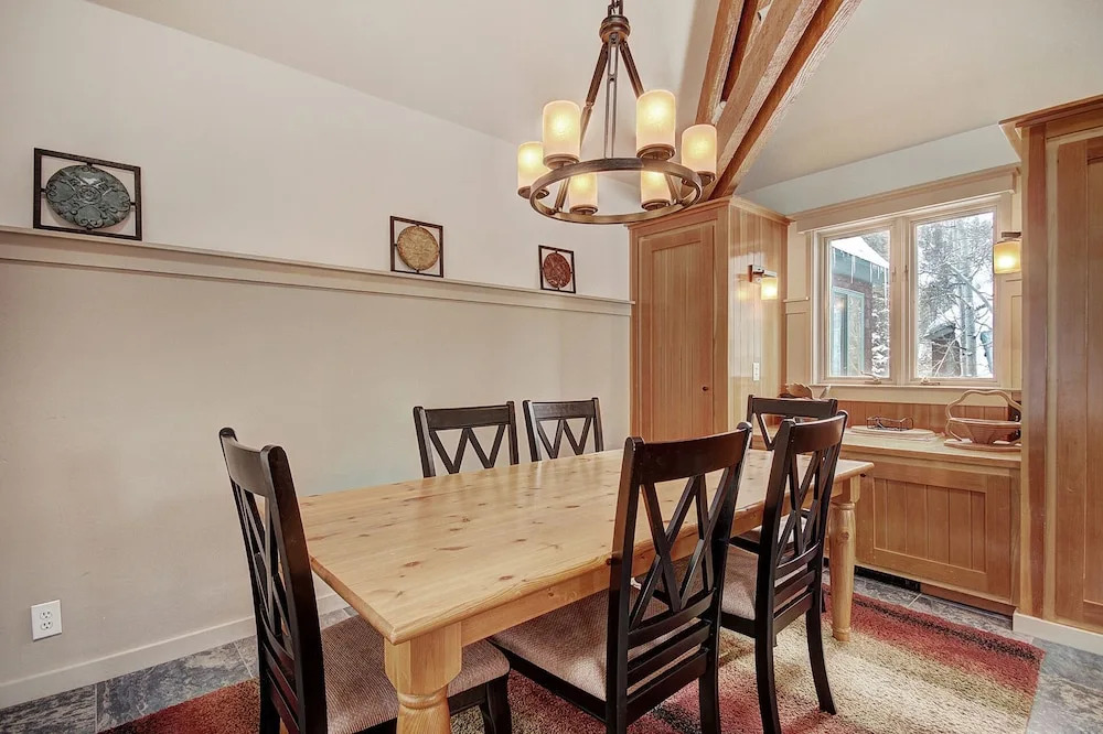 1903 Soda Springs I - 2 Br Townhouse