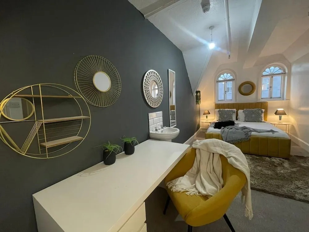 Molly Central House