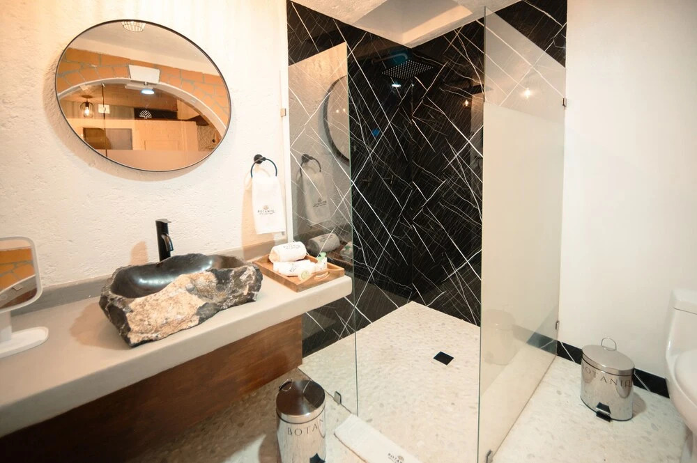BOTANIQ HOTEL BOUTIQUE