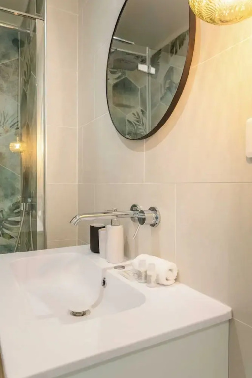 Charming 1 Bed/4floor Apartment Marseille Notre Dame Du Mont