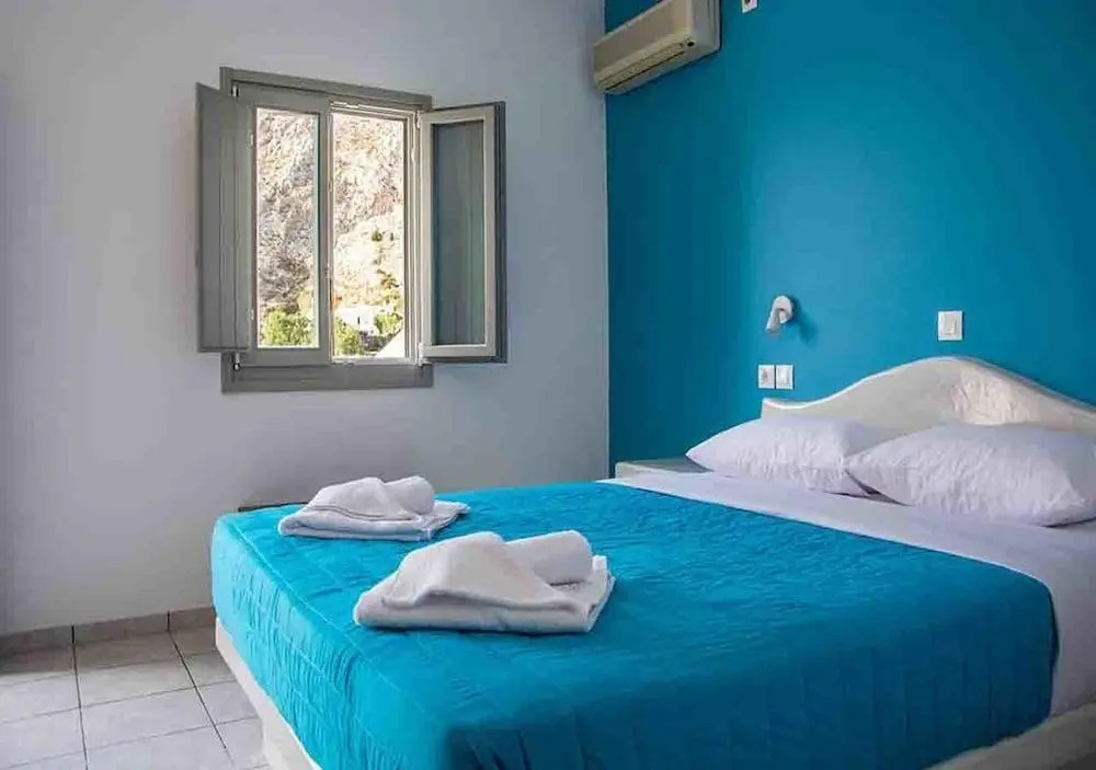 Sail Inn Studios & Apartments