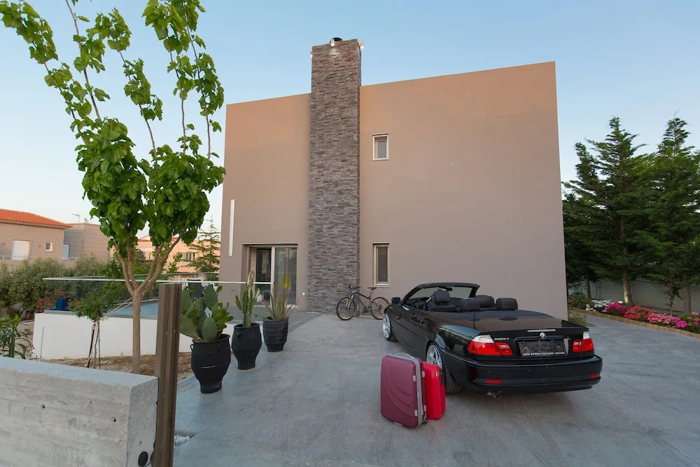 Kastellakia Executive Villa