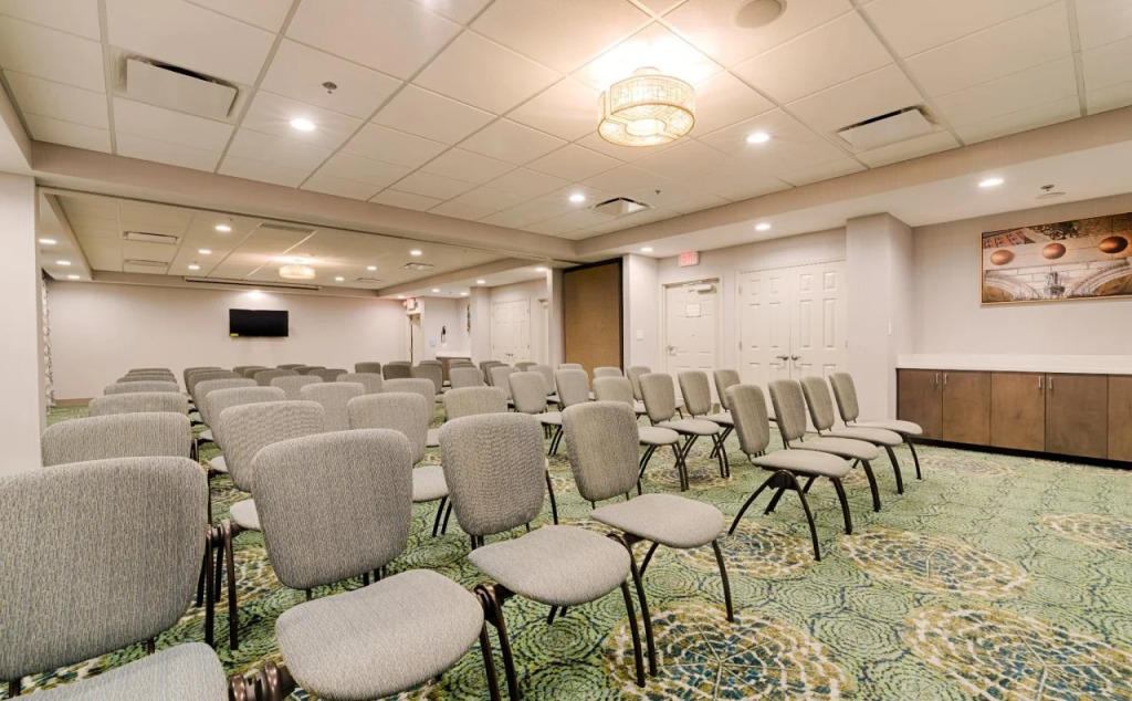 Holiday Inn Knoxville N - Merchant Drive by IHG