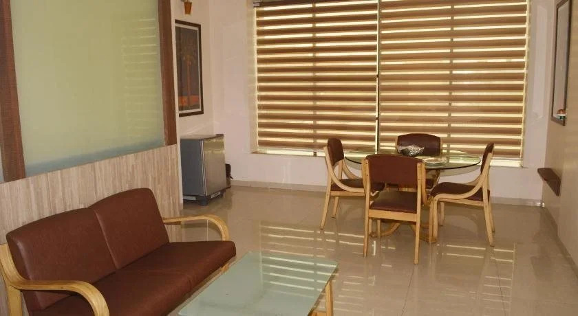 Budget Inn Palm Regency