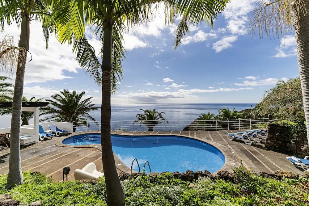Vila da Falésia-With Pool and views