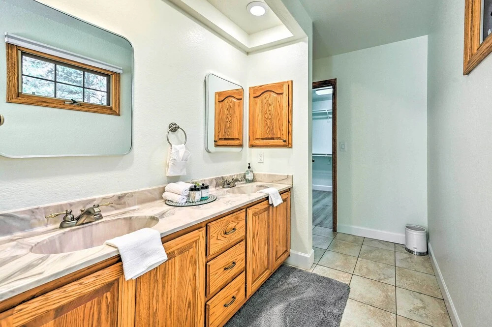 Spacious Flagstaff Home w/ Hot Tub & Grill!