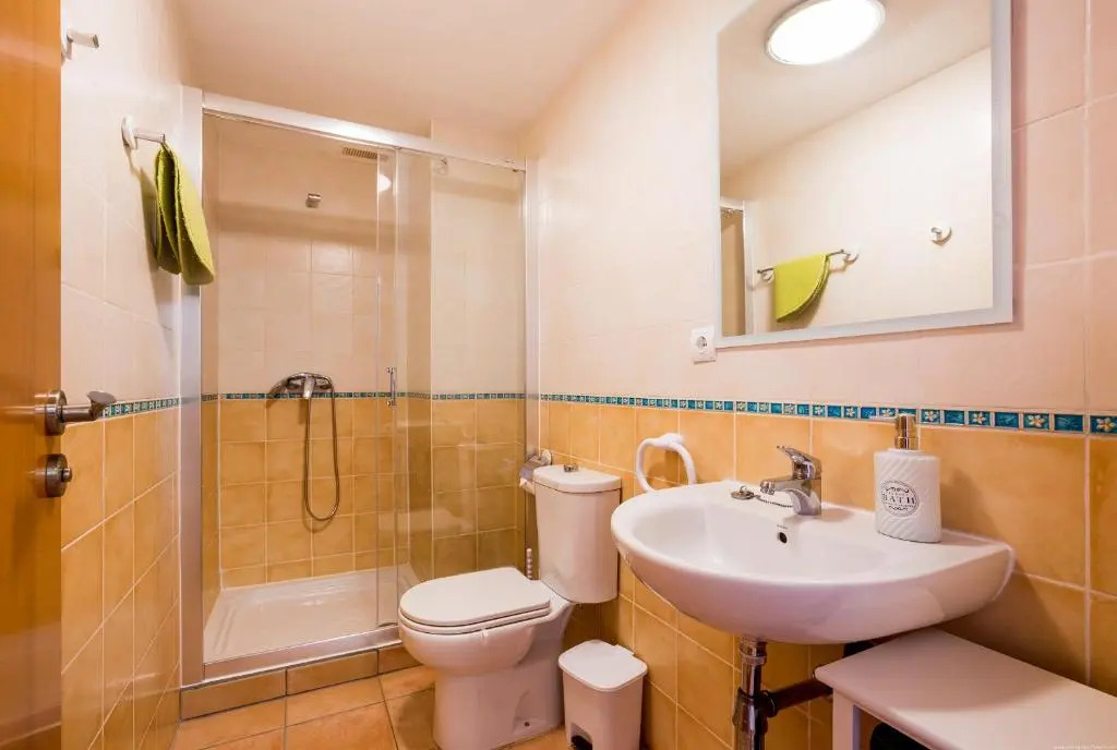 GO2TENERIFE Apart'Tera Solarium, Terraces, Swimming pools & Parking
