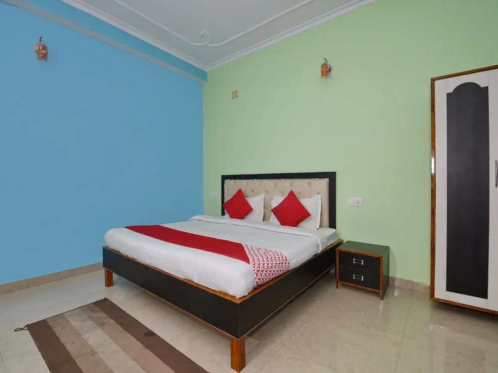 OYO 4409 Hotel Chaitanya Inn