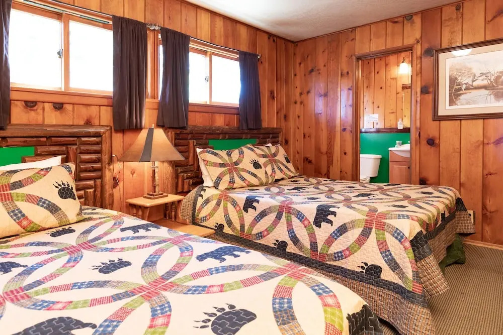 Sunrise Lakefront Family Cabin by Big Bear Vacations