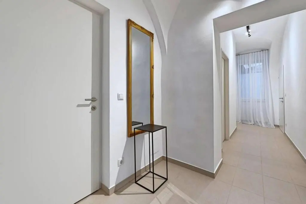Vienne City Apartment Crown 6