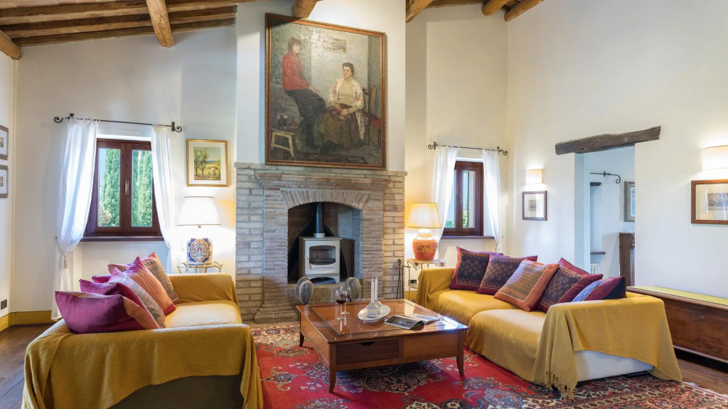 CASALE SANTA LUCIA 8&2, Emma Villas
