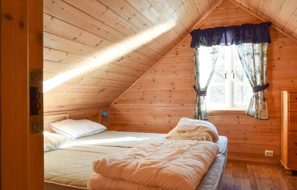 4 Bedroom Beautiful Home In Lyngdal
