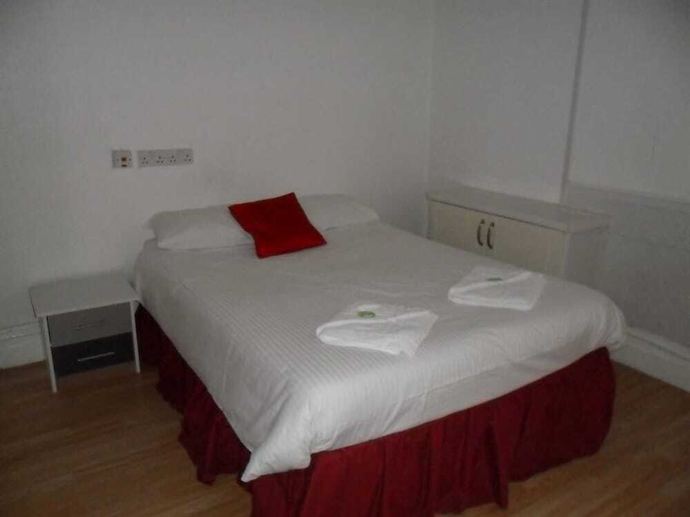 Anzy Panzy Hotel and Apartments