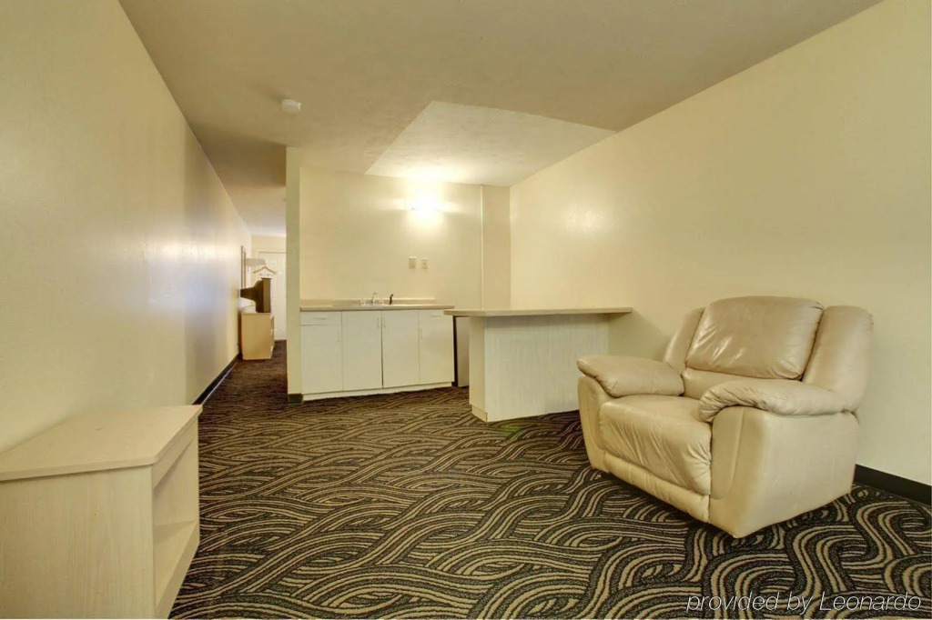 Americas Best Value Inn and Suites Carbondale
