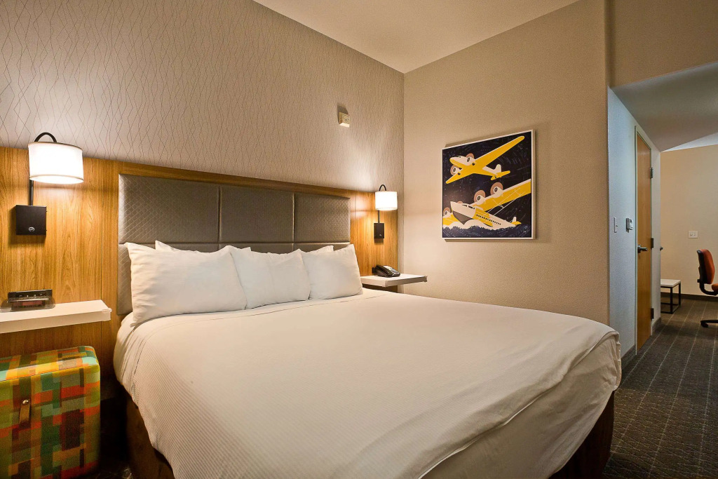 Hawthorn Suites by Wyndham-Oakland/Alameda
