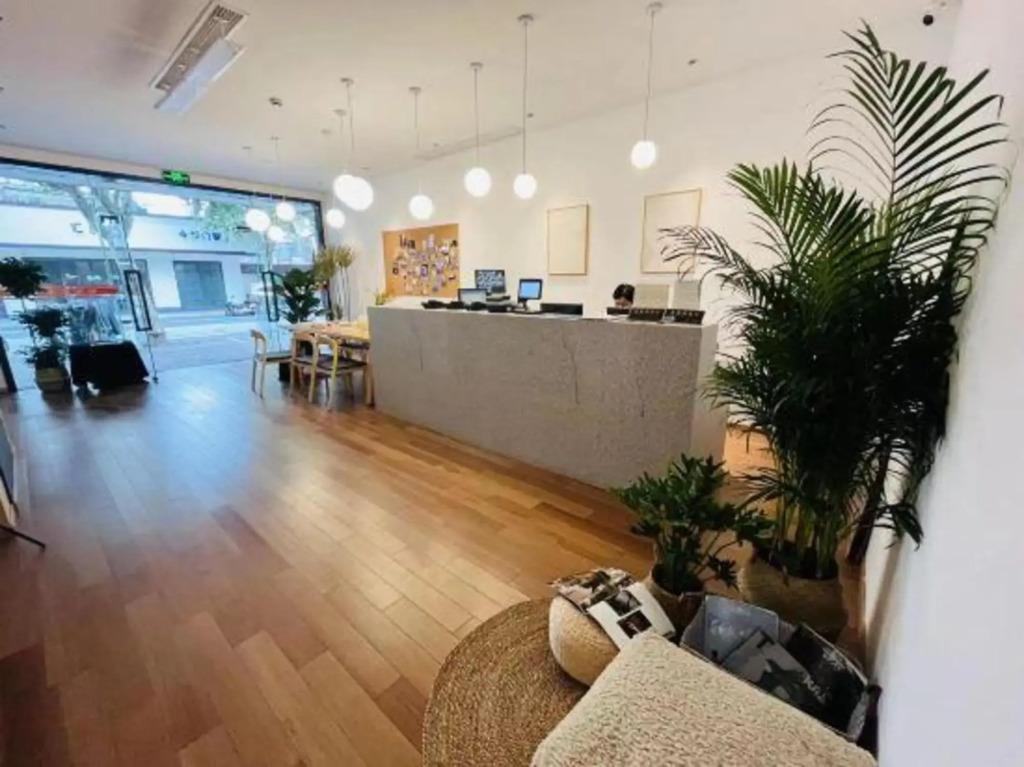 Songhua Business Hotel