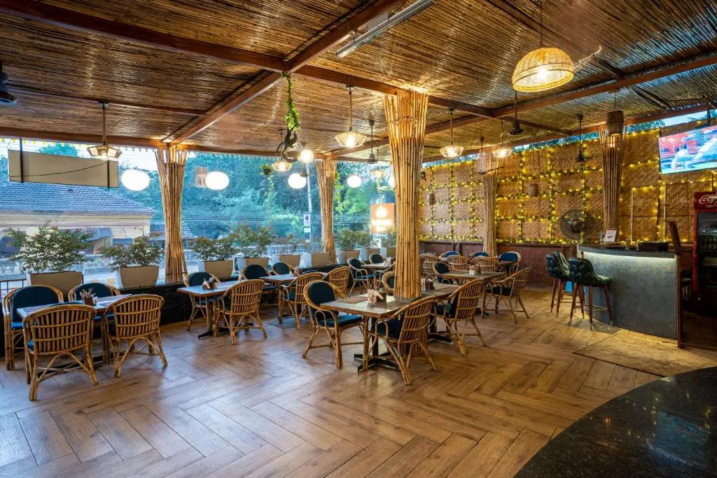 Dewdrop Le Seasons Beach Resort