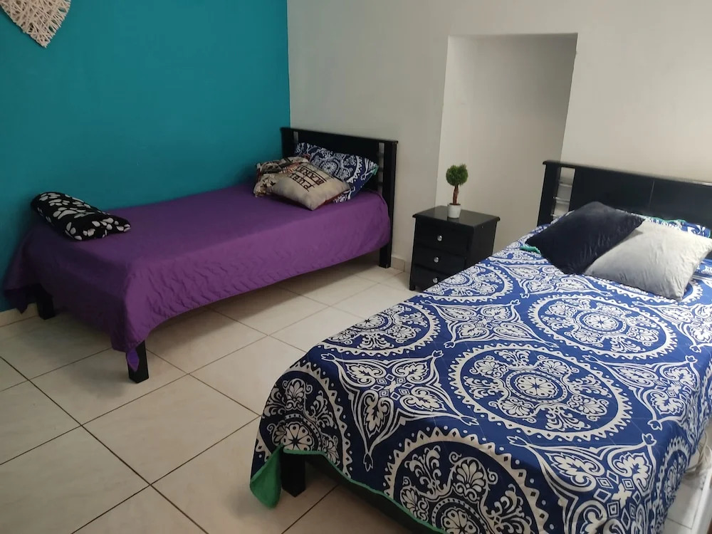Hostal Komfort - Hostel