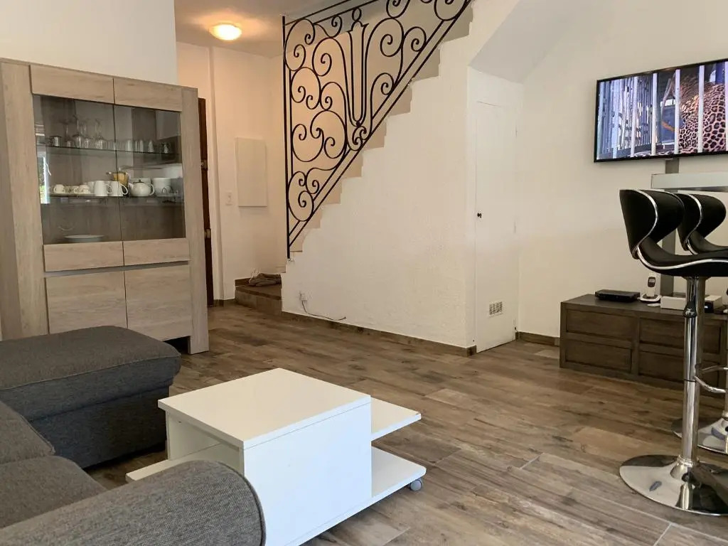 Apartement Maenat