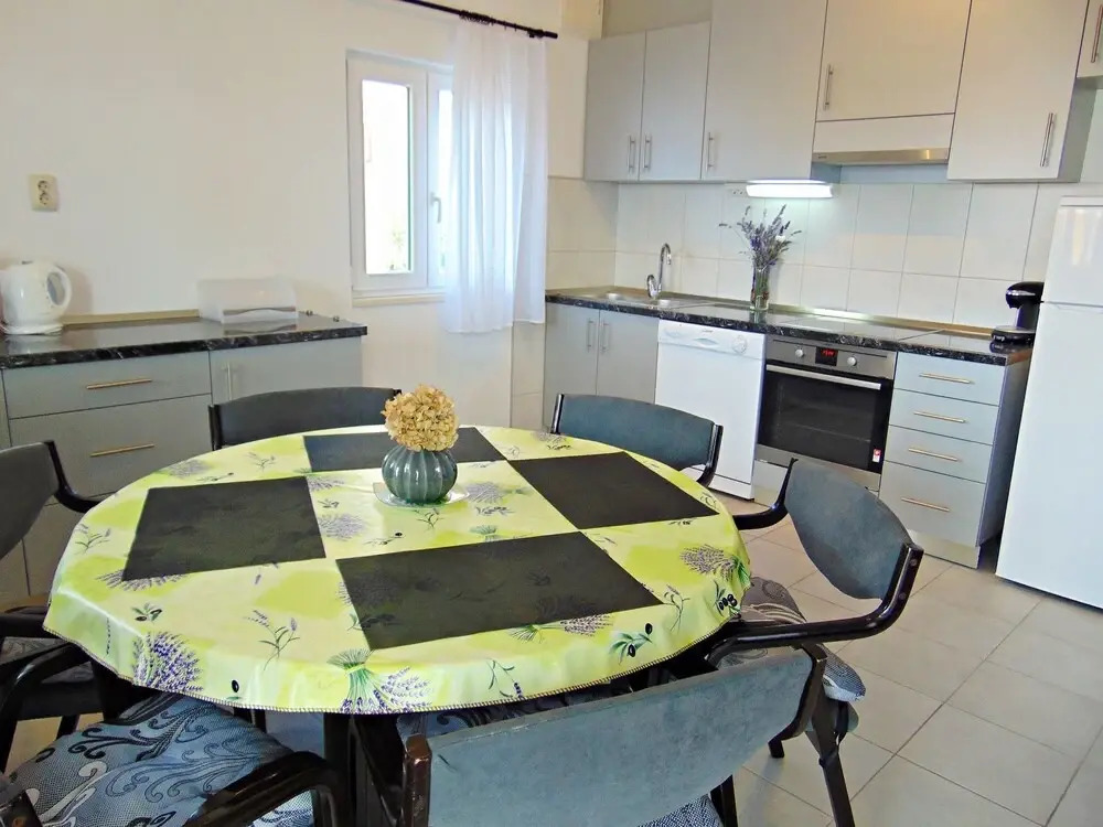 Vin - Excellent Location and Close to the sea - A
