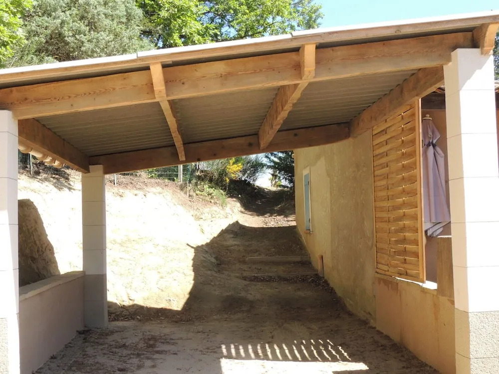 Holiday Home in Buisson With Private Pool