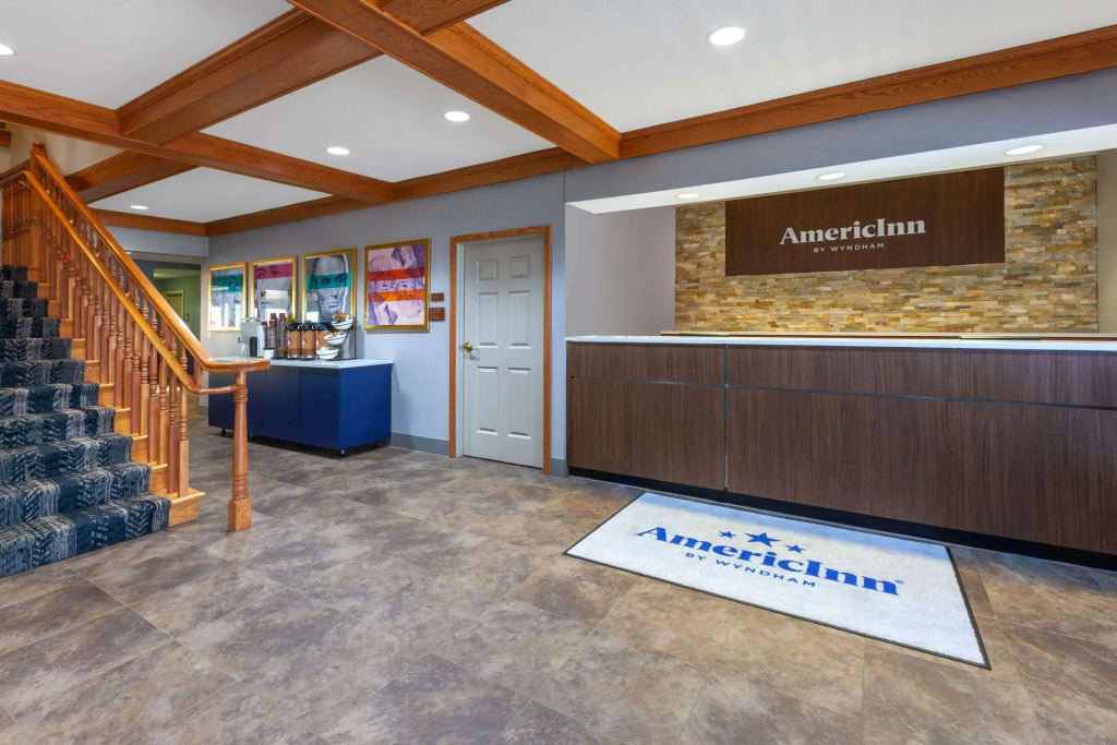 Days Inn by Wyndham Iron Mountain