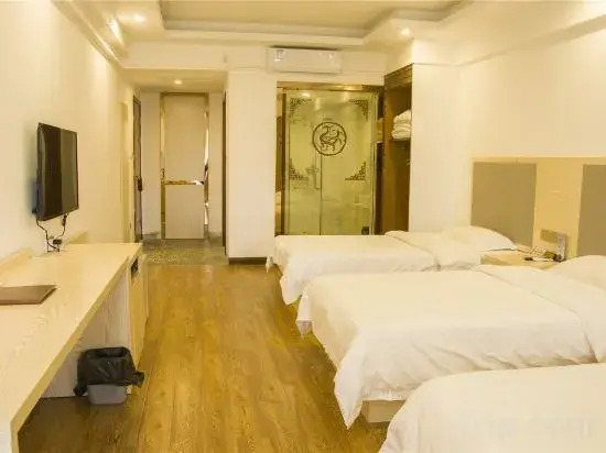 Hot Spring Forest Holiday Hotel