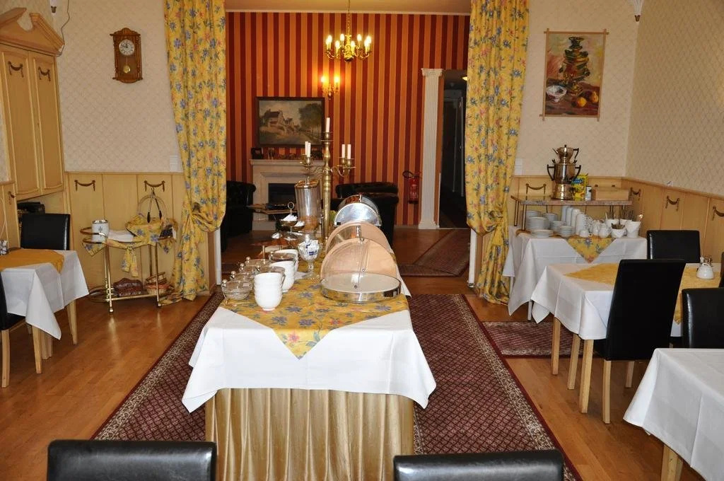 Hotel Pension Savoy