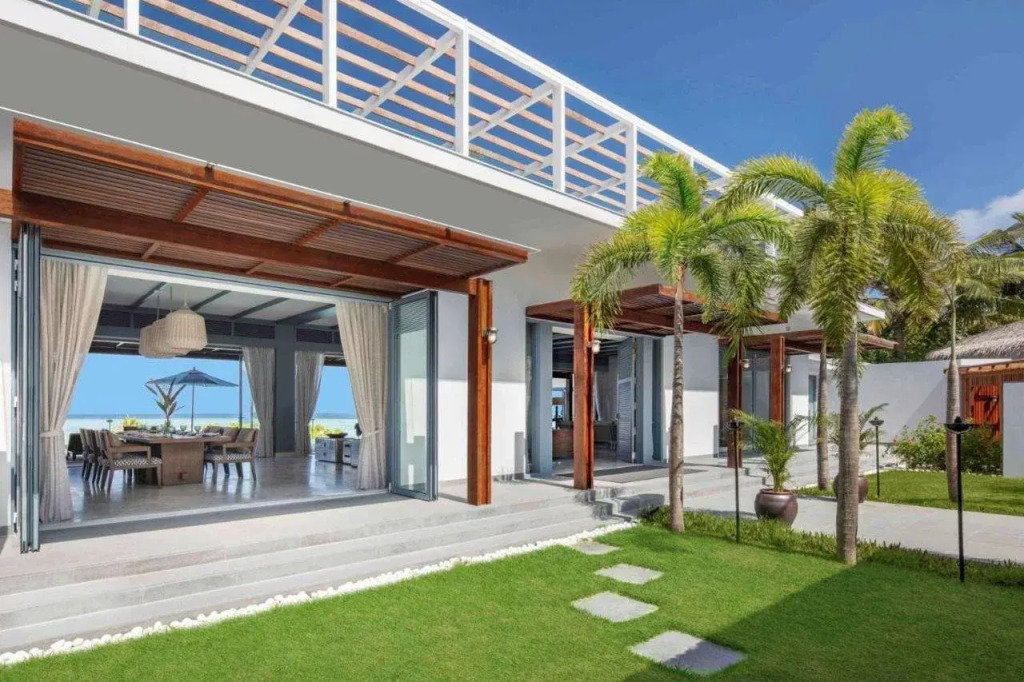 The Halcyon Private Isles Maldives, Autograph Collection