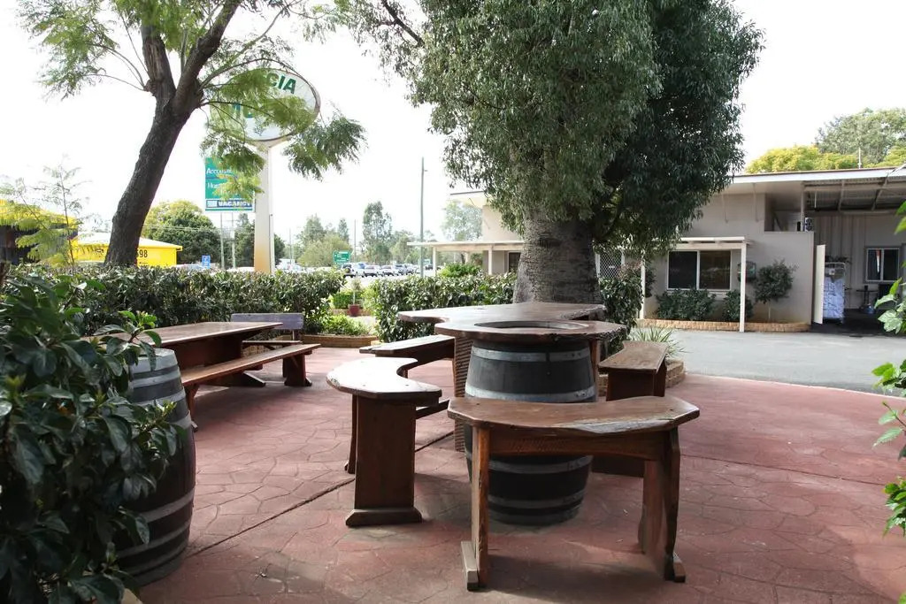 Acacia Motel