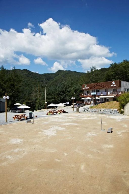 The Proud Resort - Caravan Park