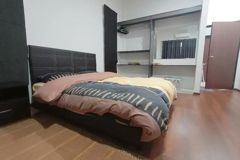 Emma Sukma Homestay by OYO Rooms
