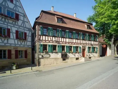 Landhotel Lutz UG