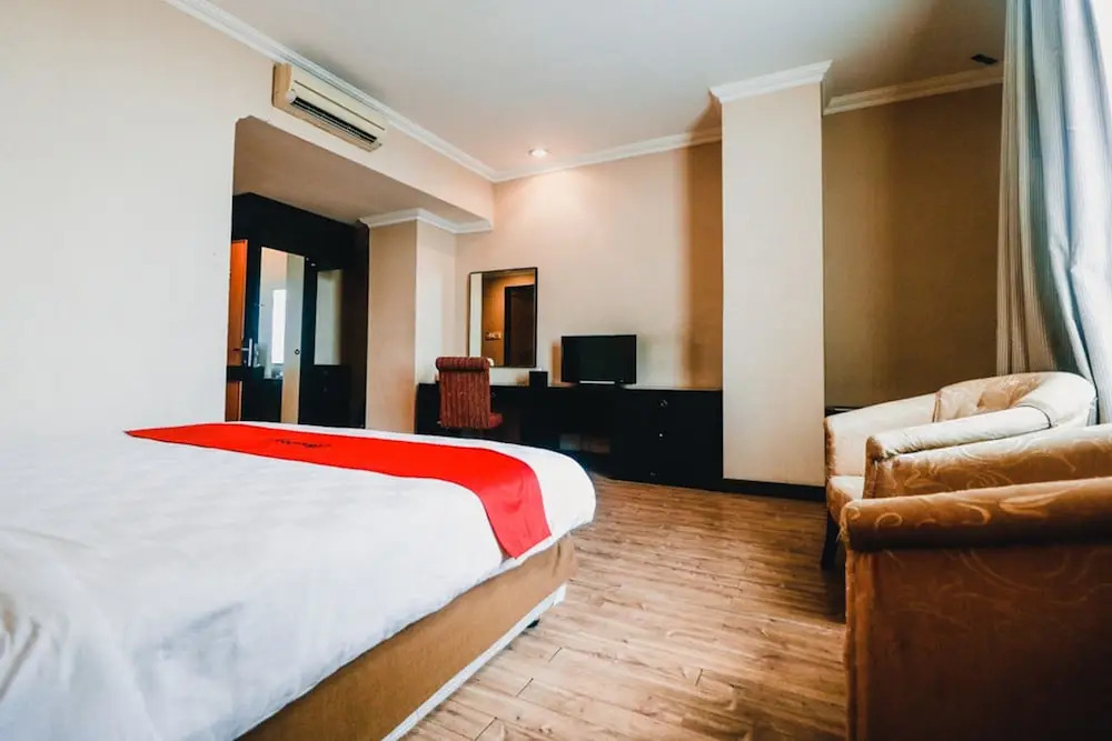 RedDoorz Premium @ Jalan Jendral Sudirman Palembang