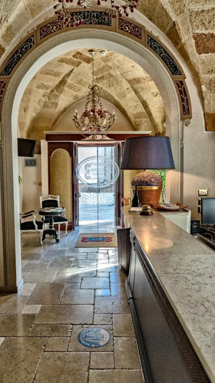 Kelina Charme Hotel by Cantine Due Palme