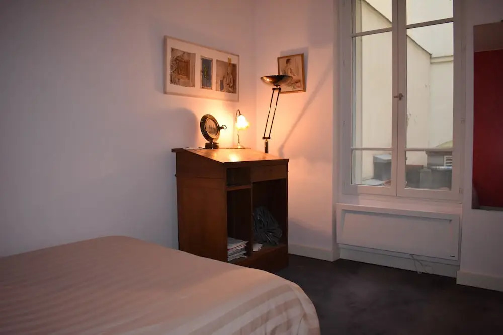Spacious 1 Bedroom Apartment in Paris 15th