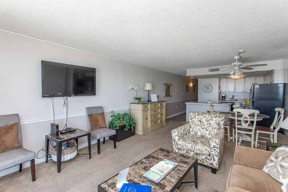 Royal Garden Resort603. 1 Bedroom Condo by RedAwning