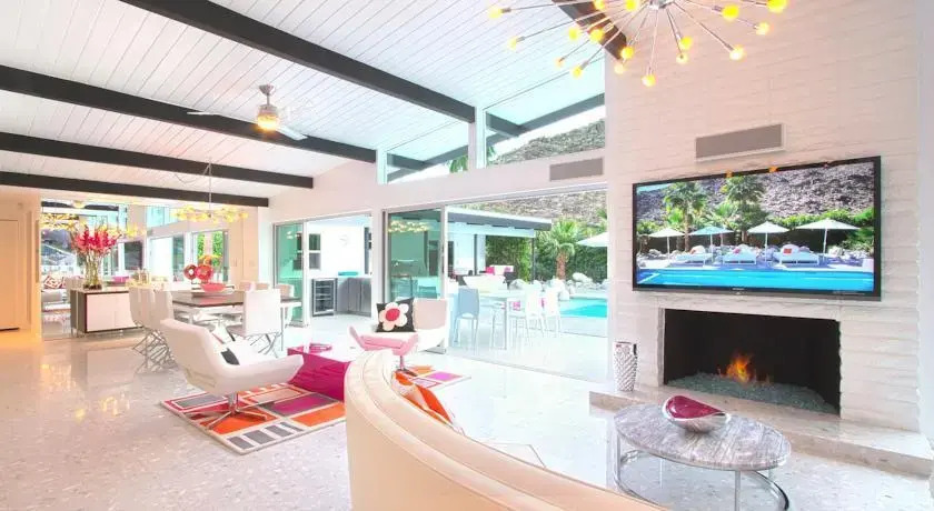 Mid-Century Luxury Estate