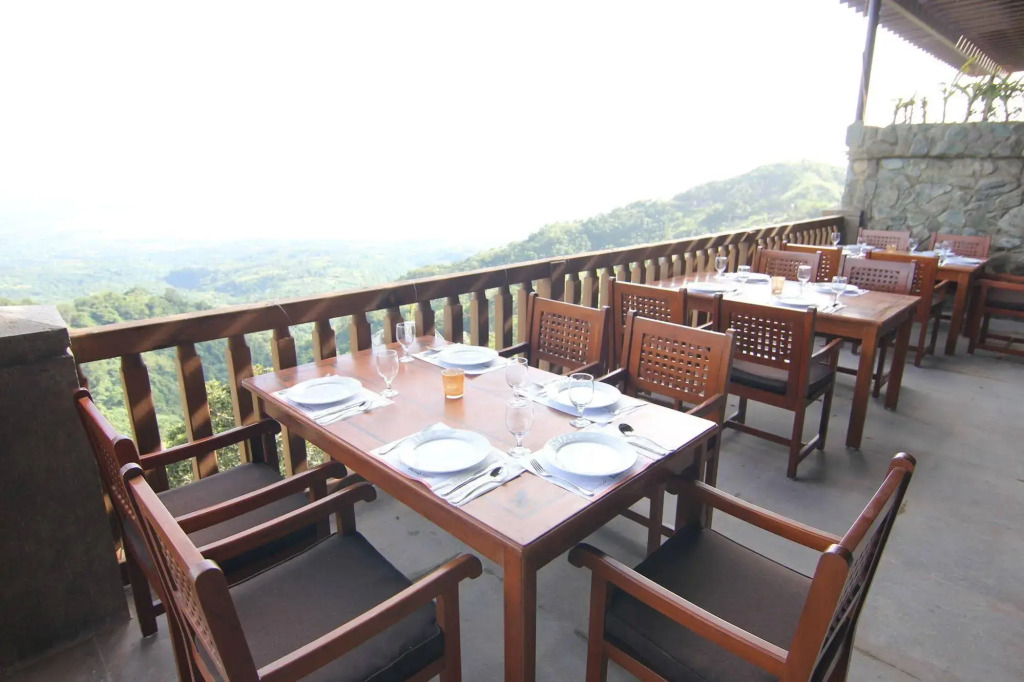Alta D' Tagaytay Hotel